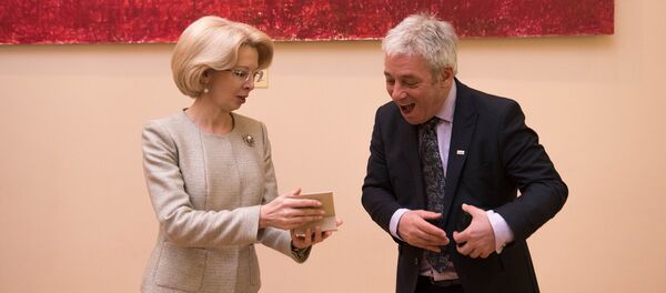 Спикер Палаты общин Джон Беркоу и спикер Сейма Инара Мурниеце, 14 февраля 2018 года - Sputnik Латвия