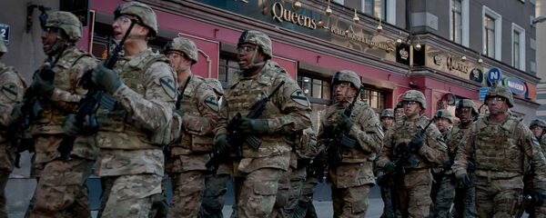 NATO karaspēka daļas Rīgas centrā NATO karaspēka daļas Rīgas centrā - Sputnik Latvija