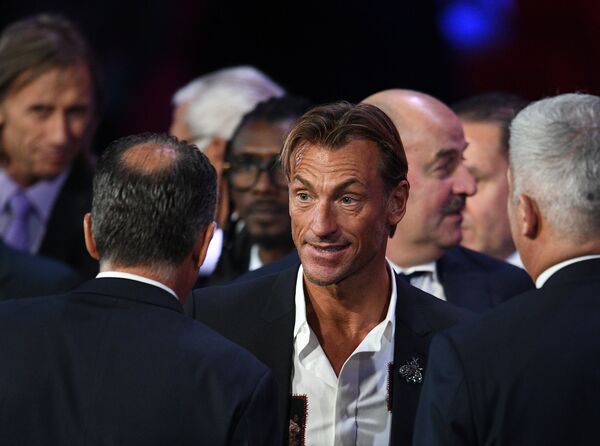 Главный тренер сборной Марокко Эрве Ренар на официальной жеребьевке чемпионата мира по футболу 2018. - Sputnik Латвия