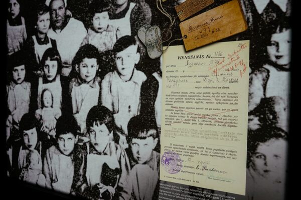 Истории детей  из Саласпилсского концентрационного лагеря - Sputnik Латвия