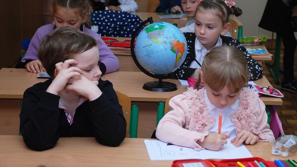 Урок в школе - Sputnik Латвия