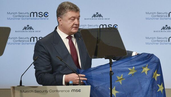 Президент Украины Петр Порошенко выступает на Мюнхенской конференции по безопасности - Sputnik Латвия