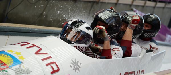 Олимпиада 2014. Бобслей. Мужчины. Четверки. Второй день - Sputnik Латвия