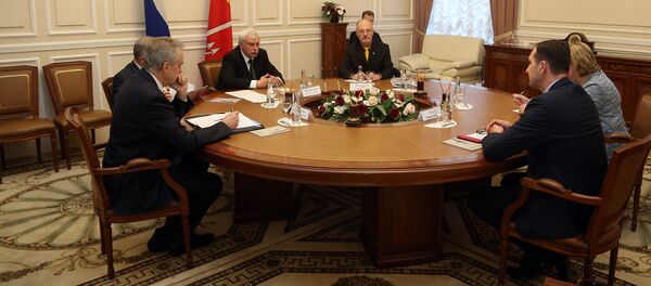 Губернатор Санкт-Петербурга Георгий Полтавченко встретился с Послом Латвии в РФ Марисом Риекстиньшем - Sputnik Латвия