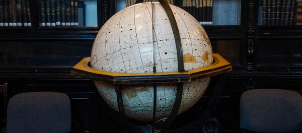 Глобус звездного неба Глобус звездного неба - Sputnik Латвия