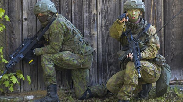 Военные учения НАТО Spring storm в Эстонии - Sputnik Latvija