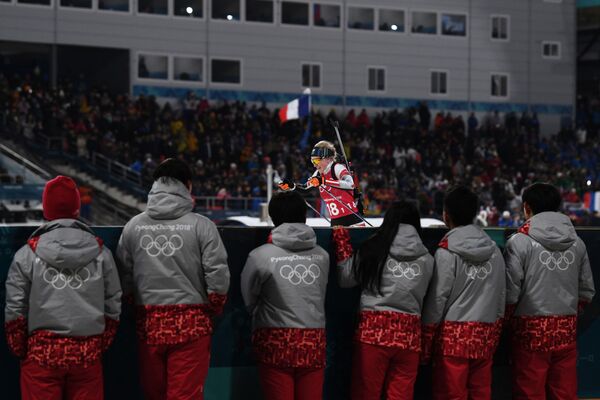 Austrijas slēpotāja Līza Terēza Hauzere XXIII Ziemas Olimpiskajās spēlēs. - Sputnik Latvija