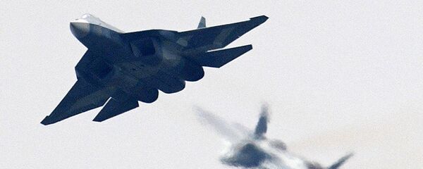 Российский многофункциональный истребитель пятого поколения Т-50 (ПАК ФА или Су-57) Российский многофункциональный истребитель пятого поколения Т-50 (ПАК ФА или Су-57) - Sputnik Latvija
