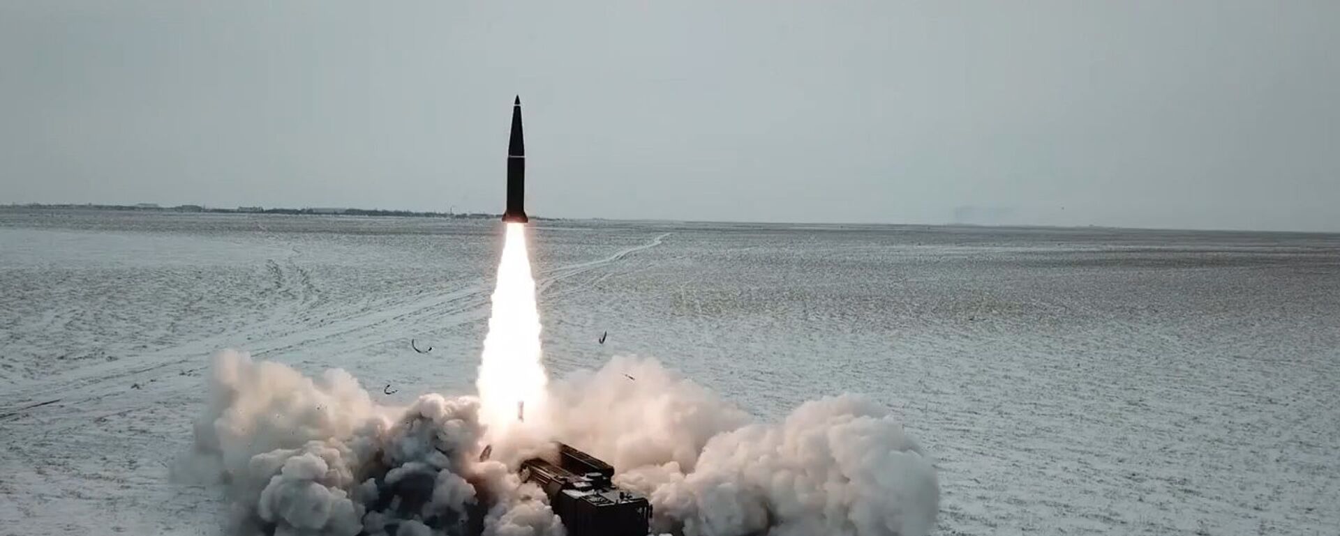 Боевой пуск ракеты ОТРК Искандер-М состоялся на полигоне Капустин Яр - Sputnik Латвия, 1920, 05.03.2018
