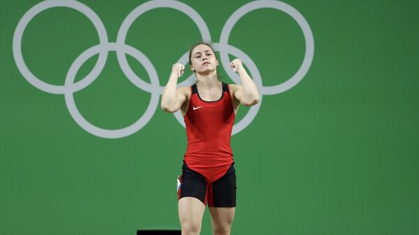 Тяжелоатлет Ребека Коха - Sputnik Латвия