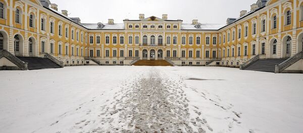 Парадный вход в Рундальский дворец - Sputnik Латвия