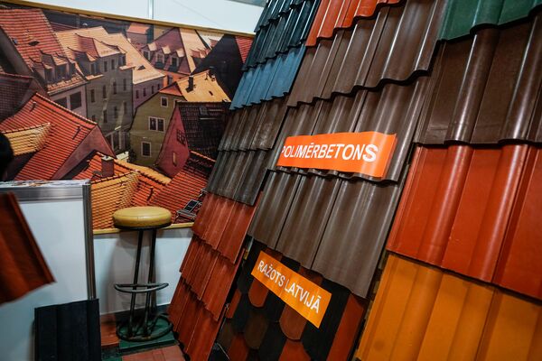 Черепица и плитка из полимербетона производятся в Латвии - Sputnik Латвия