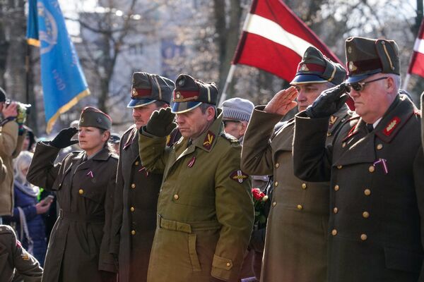 Марш легионеров СС в Риге - Sputnik Латвия