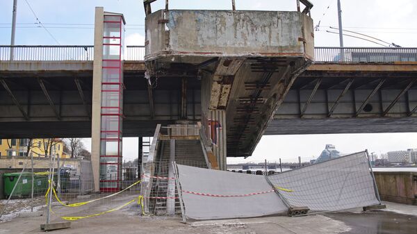 Вантовый мост в Риге перед ремонтом - Sputnik Латвия