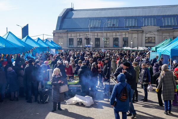 В Риге отметили международный праздник весны и обновления Навруз В Риге отметили международный праздник весны и обновления Навруз - Sputnik Латвия