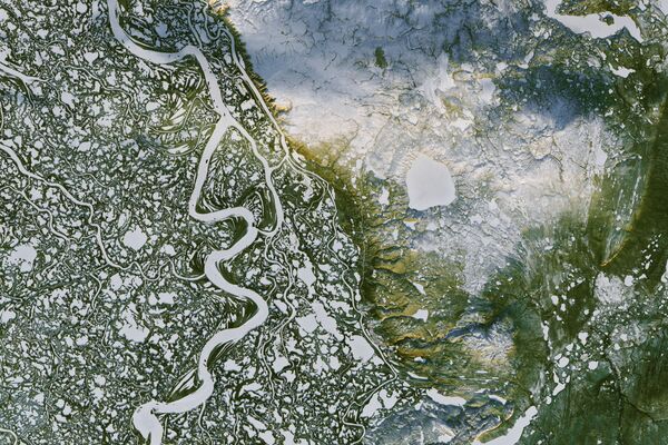 Река Маккензи в Канаде - Sputnik Латвия