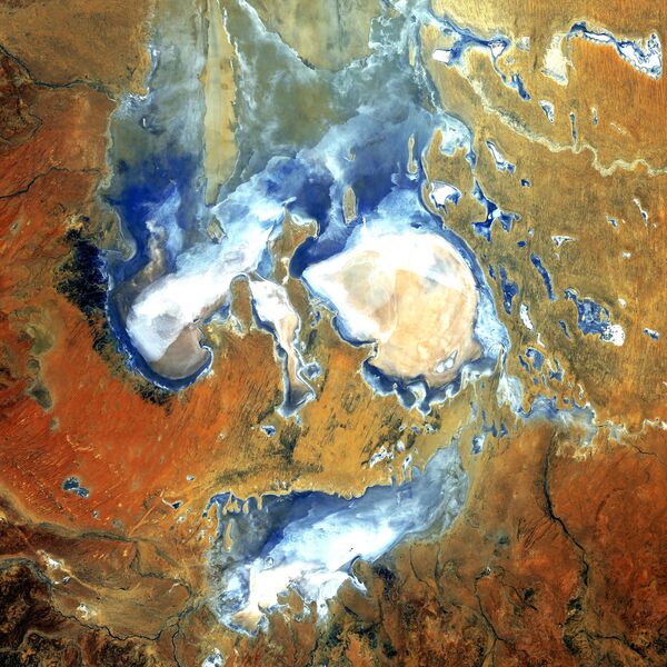 Вид из космоса пересыхающего озера Эйр в Южной Австралии - Sputnik Латвия