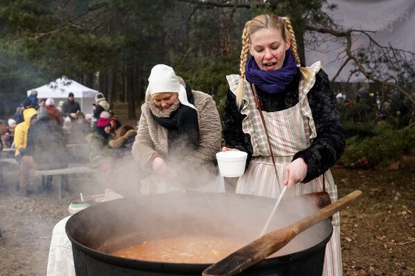 Наваристая похлебка от хозяйки из Смилтенского края - Sputnik Латвия