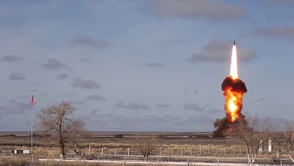 Испытание в Казахстане ракеты российской системы ПРО - Sputnik Латвия