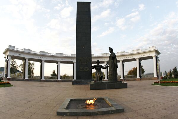 Памятник воинам Мордовии, павшим в годы Великой Отечественной войны, в Саранске - Sputnik Латвия