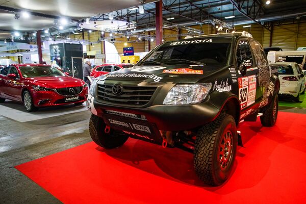 Toyota Hilux - участник знаменитого ралли Дакар 2018 - Sputnik Латвия