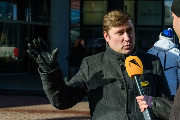 Председатель Профсоюза железнодорожников Эстонии Олег Чубаров  - Sputnik Латвия