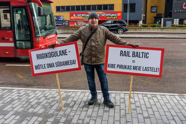 Гражданский активист Михаил Зелинский - Sputnik Латвия