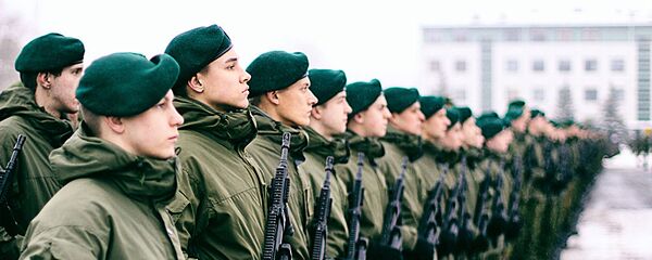 Бравые воины литовской армии Бравые воины литовской армии - Sputnik Latvija