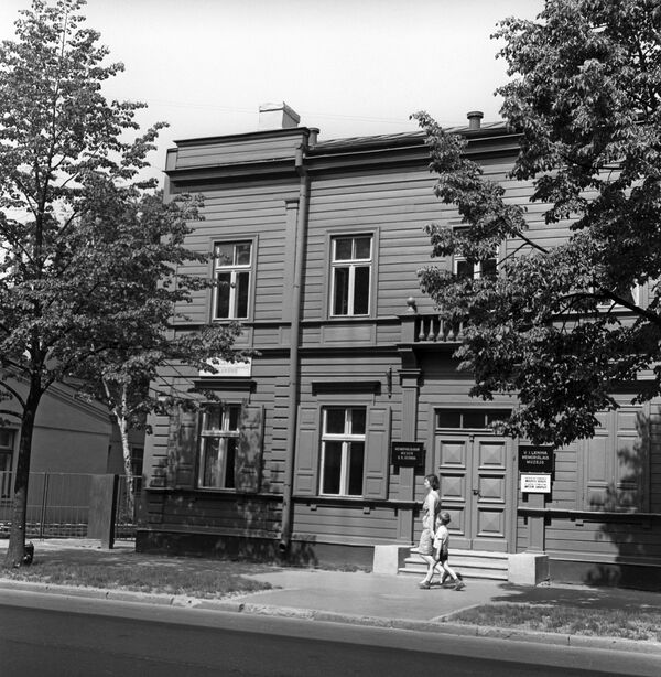 Дом №17 по улице Цесу в Риге, в котором останавливался В.И.Ленин. - Sputnik Латвия