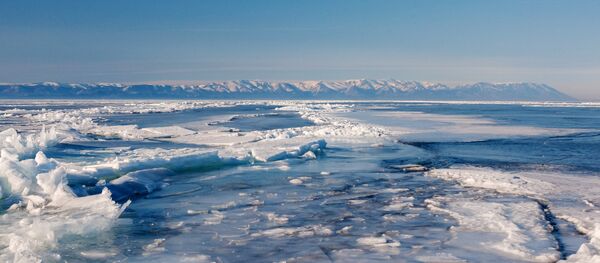 Замерзшее озеро. Архивное фото - Sputnik Латвия