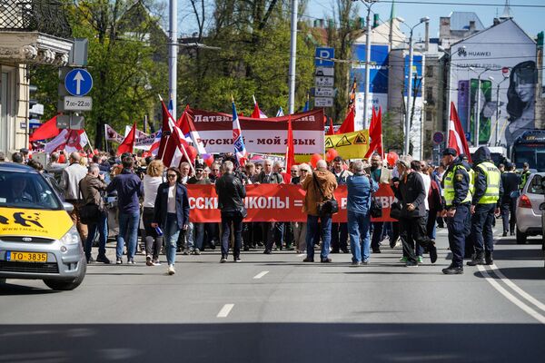 Митинг в защиту права на получение образования на русском языке в Латвии - Sputnik Латвия