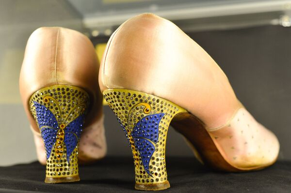 Целлулоидные каблуки в 20-х украшали с не меньшим изяществом, чем платья - Sputnik Латвия