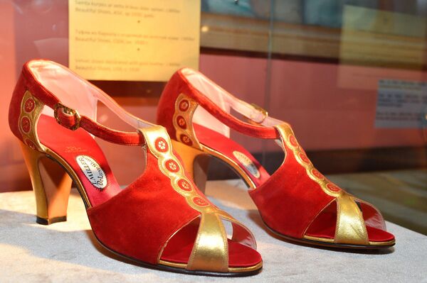 Каждая пара обуви из коллекции Назима Мустафаева – произведение искусства - Sputnik Латвия