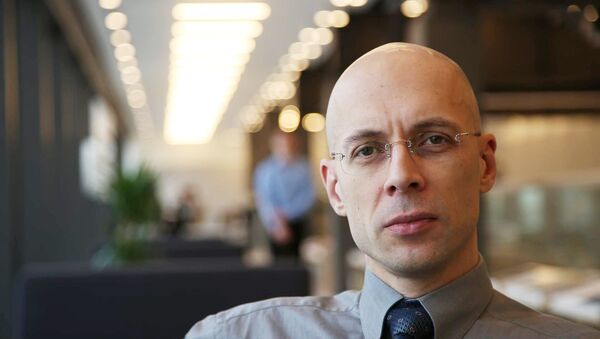 Сергей Степанович Асланян — российский журналист, радиоведущий, автомобильный эксперт - Sputnik Латвия