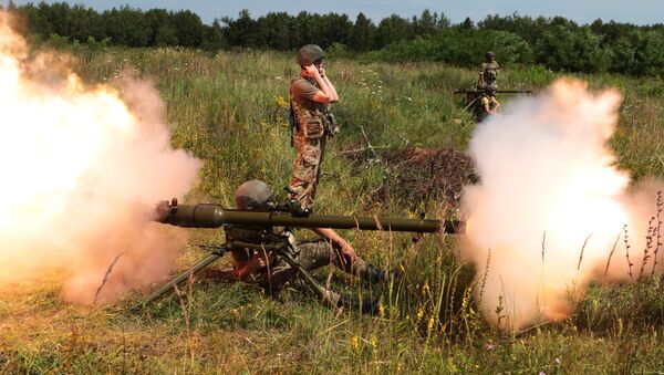Учебные стрельбы из противотанкового гранатомета СПГ-9 - Sputnik Латвия