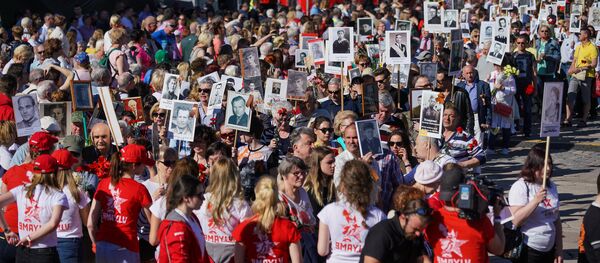 Akcija Nemirstīgais pulks Rīgā - Sputnik Latvija