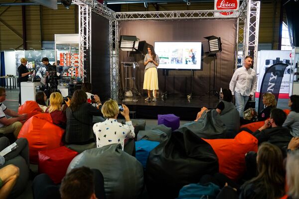 Шестая международная выставка фото и видео техники Riga Photo Show Шестая международная выставка фото и видео техники Riga Photo Show - Sputnik Латвия