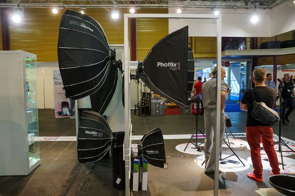 Шестая международная выставка фото и видео техники Riga Photo Show Шестая международная выставка фото и видео техники Riga Photo Show - Sputnik Латвия