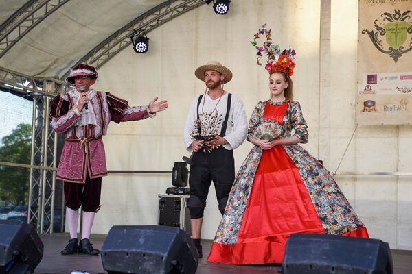 Майский граф: праздник цветущего Средневековья - Sputnik Латвия