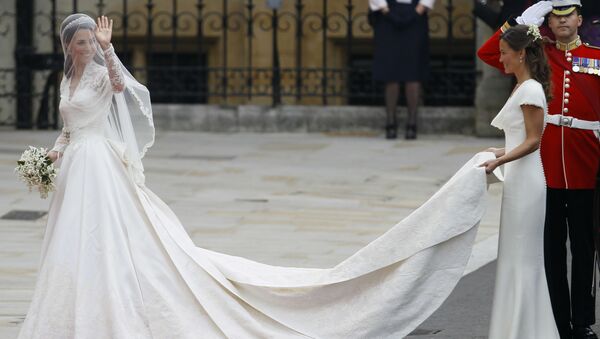 Кэтрин Миддлтон во время свадебной церемонии в Лондоне - Sputnik Латвия