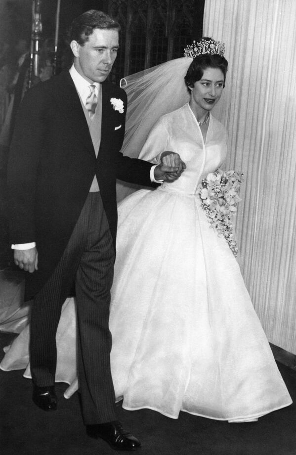 Lielbritānijas karalienes Elizabetes II jaunākā māsa princese Mārgareta ar vīru, 1960. gada 6. maijs - Sputnik Latvija