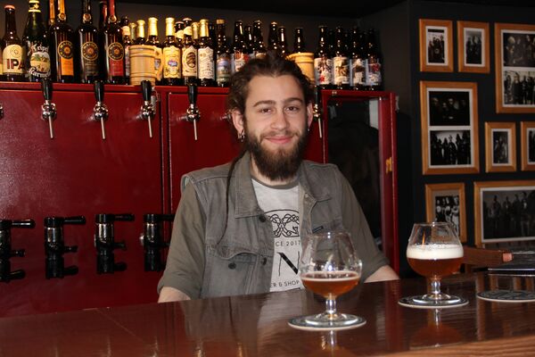 Местный пивной бар готов к приему иностранных гостей. Местный пивной бар готов к приему иностранных гостей. - Sputnik Латвия