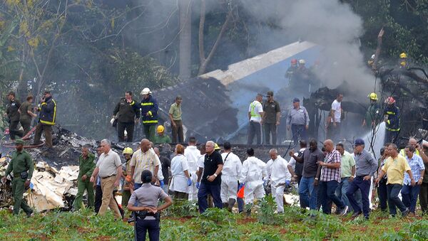На месте крушения самолета Boeing 737 авиакомпании Cubana de Aviacion, Куба, Гавана 18 мая 2018 года - Sputnik Latvija
