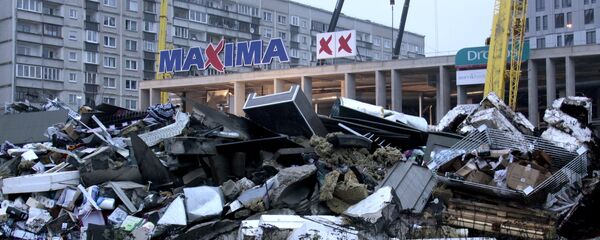 Обрушение крыши торгового центра в Риге Обрушение крыши торгового центра в Риге - Sputnik Latvija