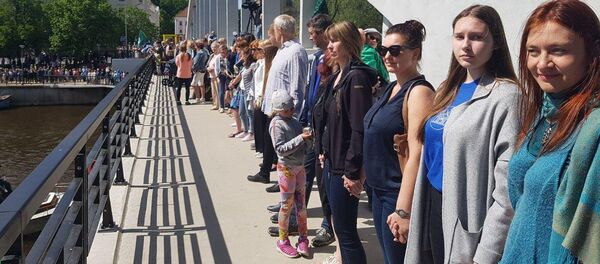 Tartu iedzīvotāji nostājās savu tīrā gaisa tiesību aizstāvībā Tartu iedzīvotāji nostājās savu tīrā gaisa tiesību aizstāvībā - Sputnik Latvija