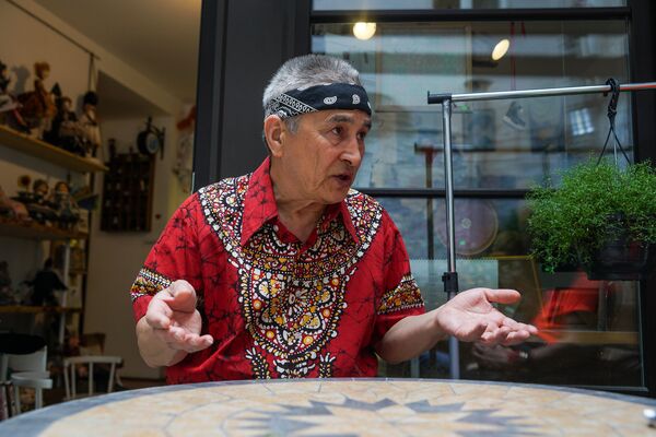 Художник Рахмет Художник Рахмет - Sputnik Латвия