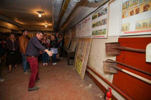 В Ночь музеев на пивоваренном предприятие Алдарис открыли для посетителей бункер - Sputnik Латвия