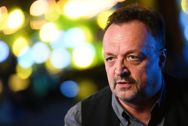 Спортивный комментатор Виктор Гусев Спортивный комментатор Виктор Гусев - Sputnik Латвия