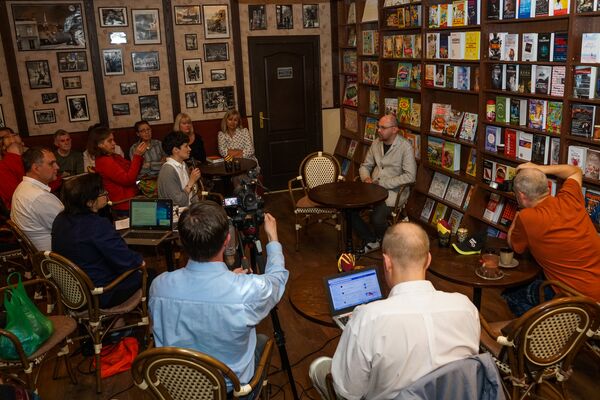 Встреча с писателем Алексеем Ивановым - Sputnik Латвия