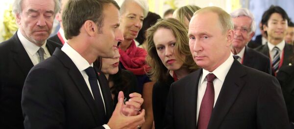 Президент РФ В. Путин принял участие во втором дне работы ПМЭФ - 2018 - Sputnik Латвия